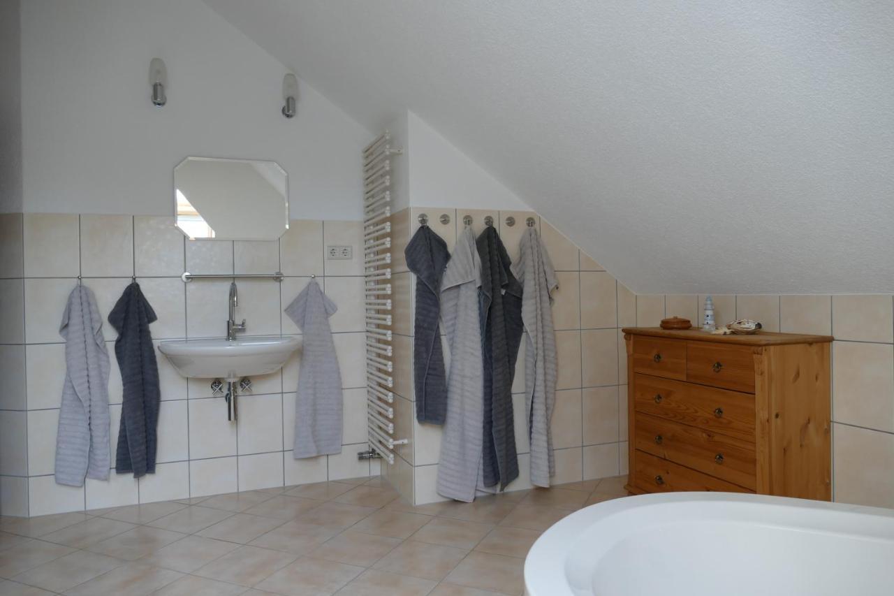 Ferienwohnung Bahnsteig 1 クヴェードリンブルク エクステリア 写真